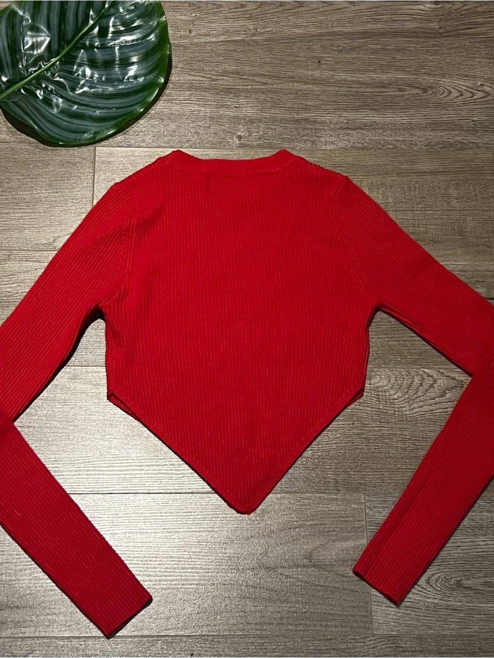 🔴 Red Y2K Handkerchief Crop Top - Picture 2 of 7